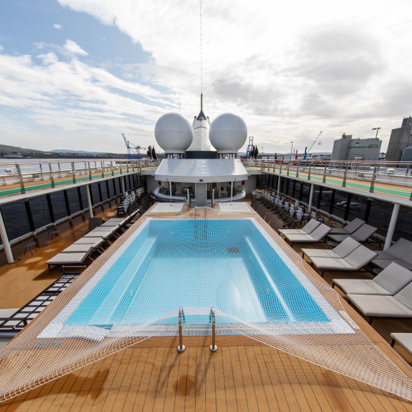 Antarctic Express: Fly South, Cruise North